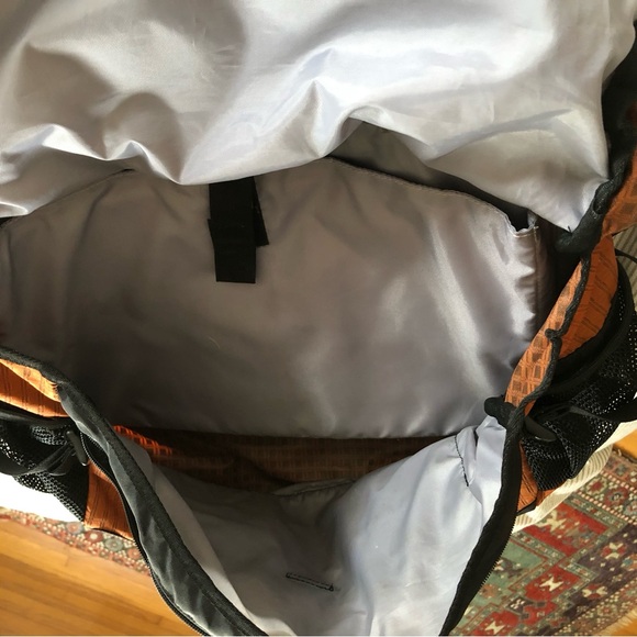 L.L. Bean messenger bag in orange - Picture 7 of 11